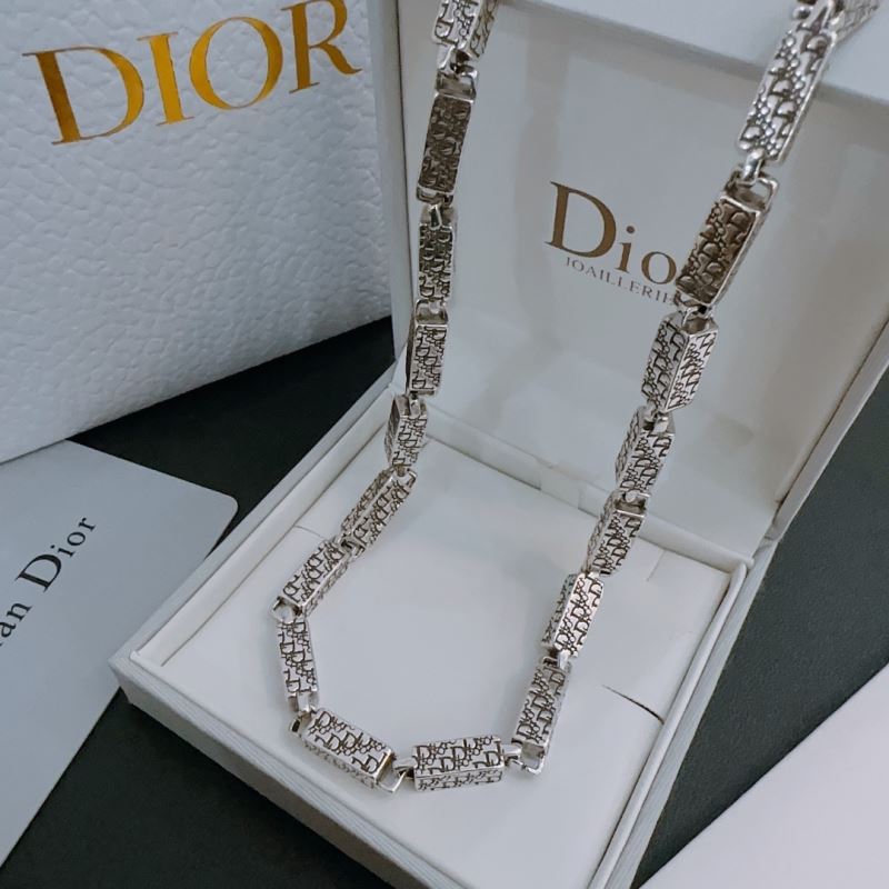 chr1st1an D10r necklaces
